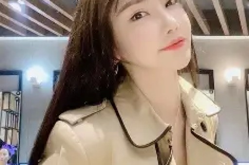 美顶流纯神演穿普拉达的女王2被删光！秀身体黑历史太多
