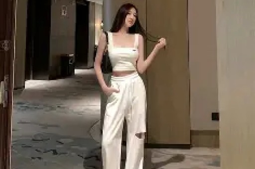 四位明星盲目耍大牌：吴谨言摆谱央视被点名李梦任性毁演技张大大暴力霸凌文章任性要求陕西油泼面路人缘彻底败光！